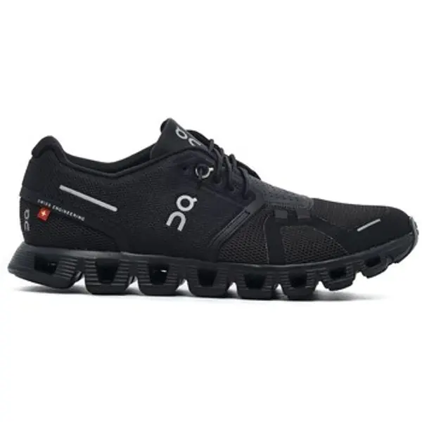 On On  Running/Trail Cloud 5  On