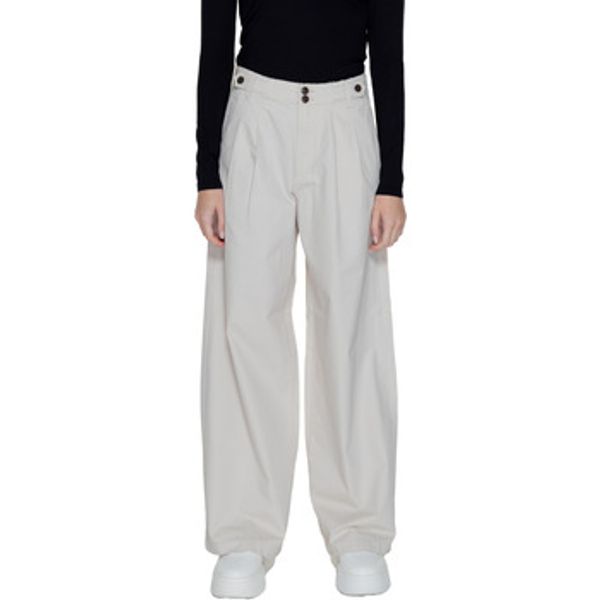 Only Only  Lagane hlače / Šalvare Onlettie Hw Pleat Wide Cc 15311375  Only