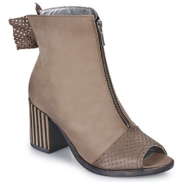 Papucei Papucei  Gležnjače STU  Papucei