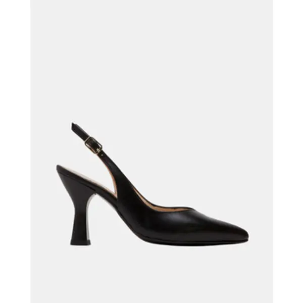 Patricia Miller Patricia Miller  Salonke 5529  Patricia Miller