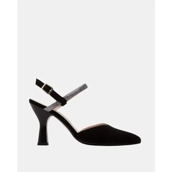 Patricia Miller Patricia Miller  Salonke 6301P  Patricia Miller