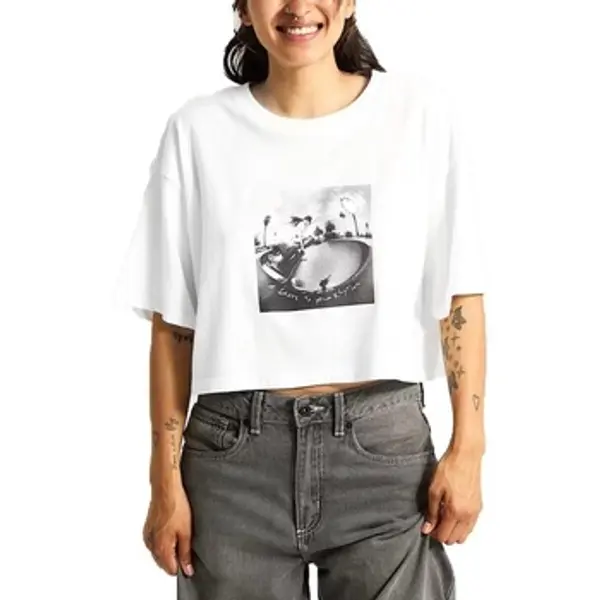 Vans Vans  Majice kratkih rukava Camisetas Mujer Modèle Rhythm Relaxed Crop Ss  Vans