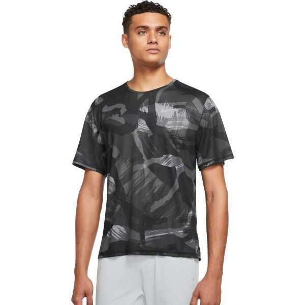 Nike Nike NK DF MILER TOP SS CAMO Muška majica za trčanje, tamno siva, veličina