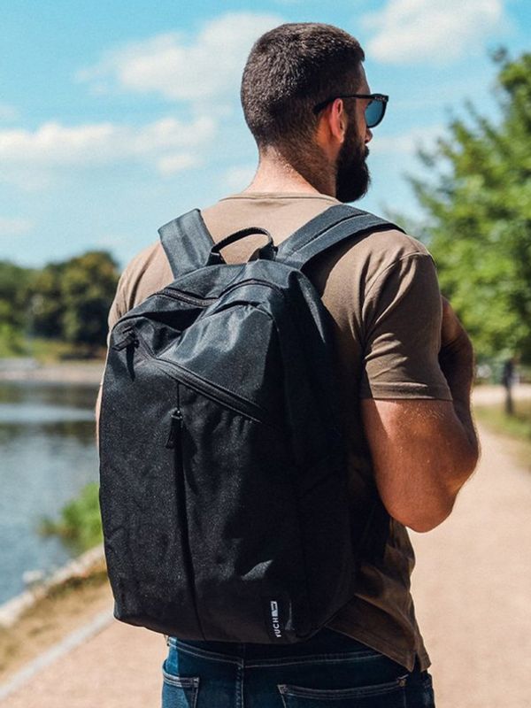 Vuch Vuch Ruksak crna